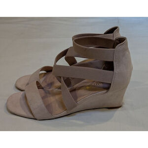 Women's Dream Pairs Beige Wedge Sandals Size 9.5 Slip On Worn Once 2.5" Heel